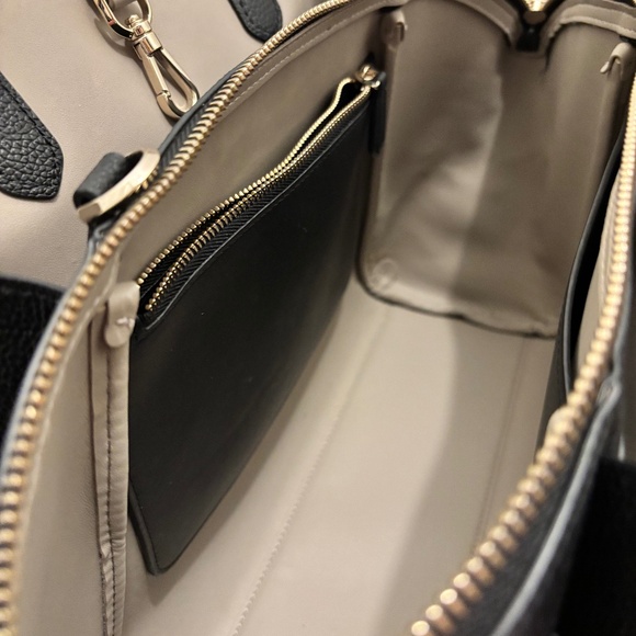 kate spade New York Large Crossbody Handbag Purse - Picture 9 of 16